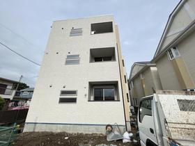 ＲＥＧＡＬＥＳＴ薬師堂駅南 3階建