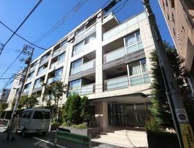 東京都目黒区上目黒３ 地上5階地下1階建 築12年3ヶ月