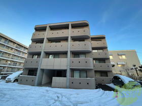 北海道札幌市東区北二十条東１６ 4階建 築17年4ヶ月