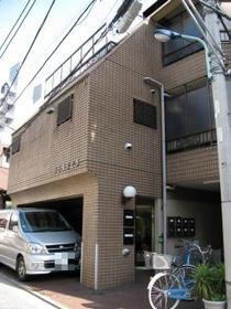 東京都文京区本郷５ 地上4階地下1階建 築38年7ヶ月