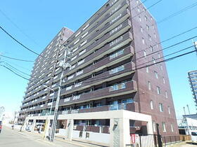 カーサ新札幌 10階建