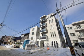 北海道札幌市中央区南十五条西７ 5階建 築3年6ヶ月