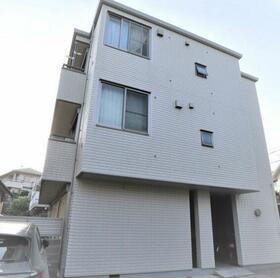 東京都大田区南馬込４ 3階建