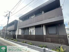 千葉県松戸市六実６ 2階建