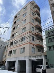 北海道札幌市中央区北一条西２２ 8階建 築18年11ヶ月