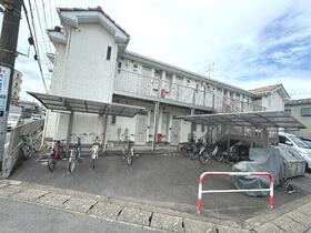 千葉県柏市西原１ 築15年12ヶ月 2階建