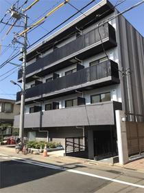 東京都練馬区関町北１ 4階建 築6年8ヶ月