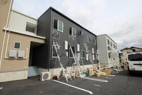 ＣＯＬＬＩＮＡ本浦２０ 2階建