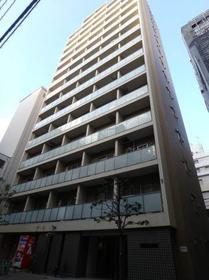 東京都新宿区新宿１ 15階建 築18年7ヶ月