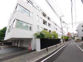 東京都目黒区中目黒３ 地上5階地下1階建 築15年9ヶ月