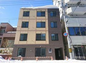 北海道札幌市白石区東札幌四条６ 4階建 築7年5ヶ月
