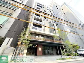 東京都港区赤坂２ 10階建