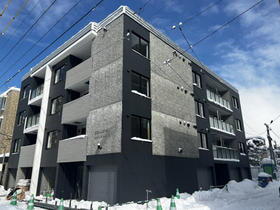 北海道札幌市中央区北七条西２６ 4階建 
