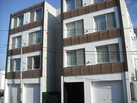 北海道札幌市中央区北十二条西１５ 4階建 築15年10ヶ月