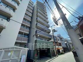 大阪府大阪市東成区中本１ 11階建