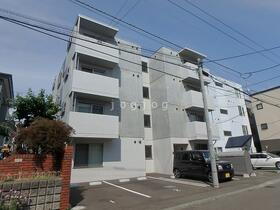 グランディール南郷１３ 4階建