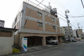 愛知県名古屋市昭和区石仏町１ 3階建 築24年4ヶ月