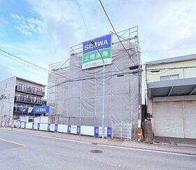 神奈川県横浜市南区井土ケ谷下町  3階建