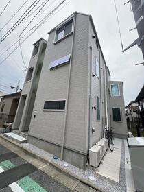 東京都江戸川区北小岩５ 3階建 築2年7ヶ月