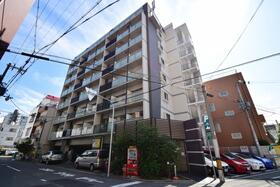 大阪府大阪市北区中津４ 8階建
