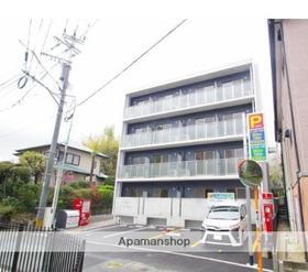 熊本県熊本市中央区黒髪４ 4階建 築4年3ヶ月