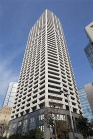 コンシェリア西新宿ＴＯＷＥＲ’Ｓ　ＷＥＳＴ 地上44階地下4階建
