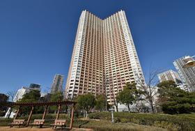東京都港区芝浦４ 地上48階地下1階建 築17年9ヶ月