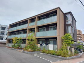 愛媛県松山市石手４ 3階建 築8年4ヶ月