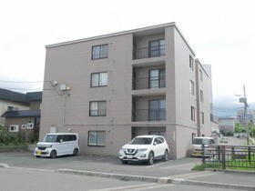 北海道札幌市西区発寒六条９ 4階建 築20年6ヶ月