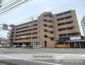 サニーフラット久米 6階建