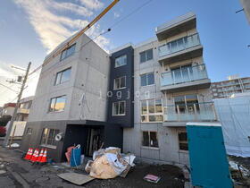 北海道札幌市白石区本郷通５丁目南 4階建 