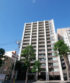 北海道札幌市中央区北二条東２ 15階建 築18年3ヶ月