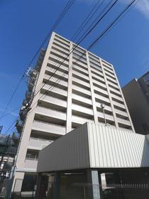 愛知県名古屋市中区正木１ 15階建 築18年5ヶ月