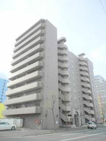 北海道札幌市中央区南六条東１ 11階建 築32年11ヶ月