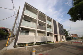 兵庫県西宮市浜甲子園１ 3階建 築4年10ヶ月