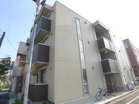 東京都足立区一ツ家１ 3階建 築10年2ヶ月