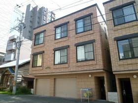 北海道札幌市中央区南六条西１３ 3階建 築19年5ヶ月
