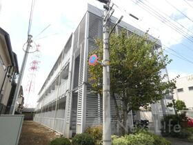 東京都町田市旭町１ 3階建
