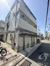 大阪府守口市橋波西之町３ 3階建