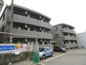 兵庫県神戸市北区有野中町３ 3階建 築19年3ヶ月