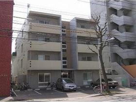 北海道札幌市中央区北六条西１６ 4階建