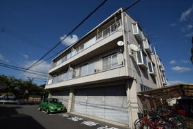 大塚チェリーハイツエイト 3階建