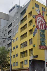 東京都新宿区西新宿３ 8階建 築43年6ヶ月