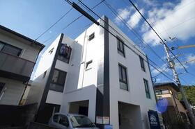 福岡県福岡市東区和白丘２ 賃貸マンション