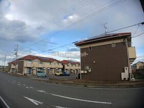 茨城県水戸市東前町 2階建