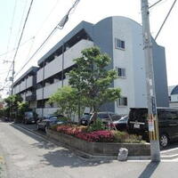 大阪府東大阪市瓜生堂1 3階建 築20年1ヶ月