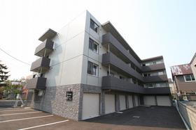 北海道札幌市中央区南十八条西８ 4階建 築8年5ヶ月