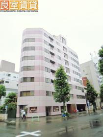 愛知県名古屋市中区丸の内２ 8階建