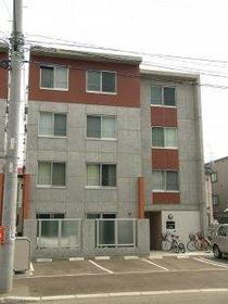 北海道札幌市北区北三十条西３ 4階建 築15年4ヶ月