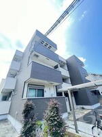 大阪府泉佐野市松原1 3階建 築9年7ヶ月
